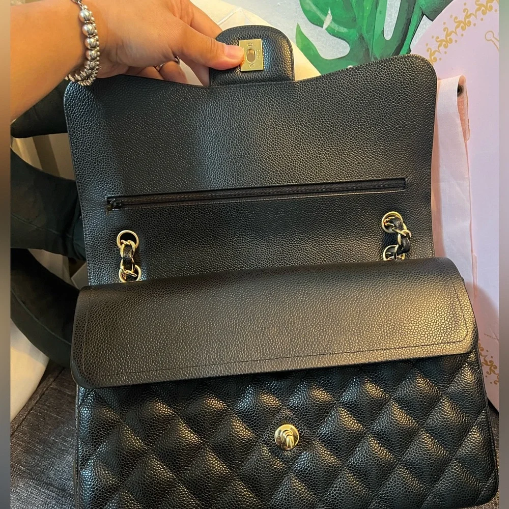 SOLD OFF POSHMARK
Chanel Jumbo Double Flap Bag Gold Hardware - Picture 12 of 16